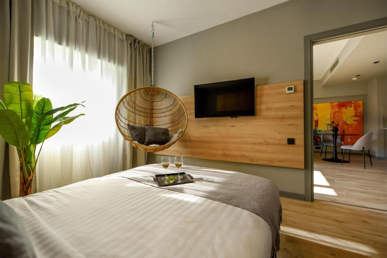 Apartment Luxury Near Radisson - Projector & Modern Design Bucharest