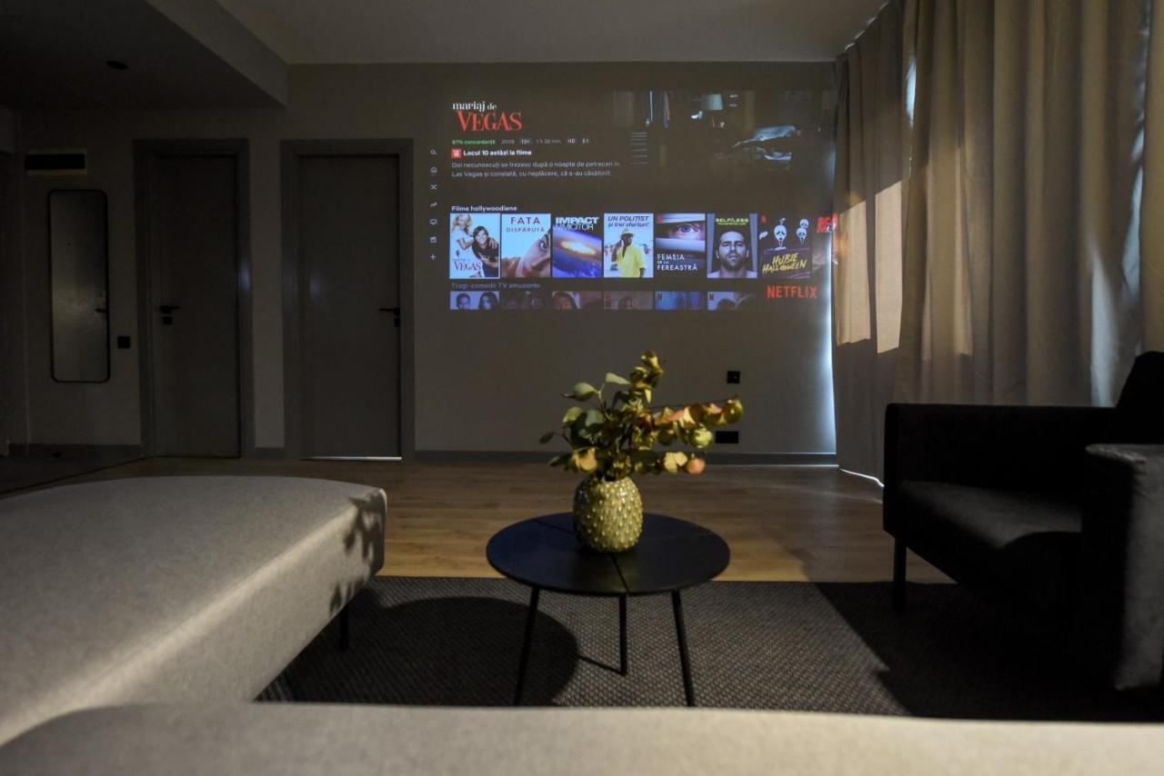 Apartment Luxury Near Radisson - Projector & Modern Design Bucharest
