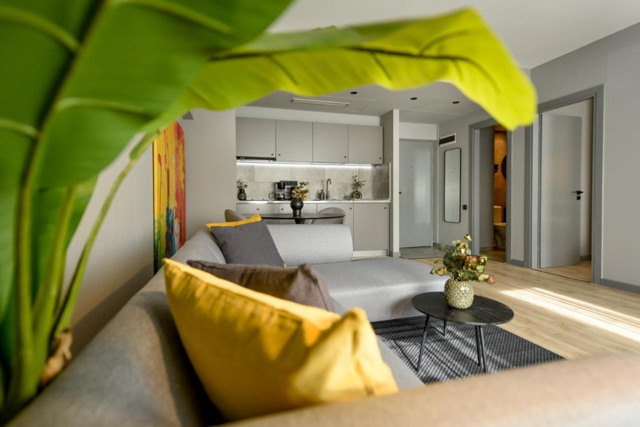Luxury Near Radisson - Projector & Modern Design Apartment *