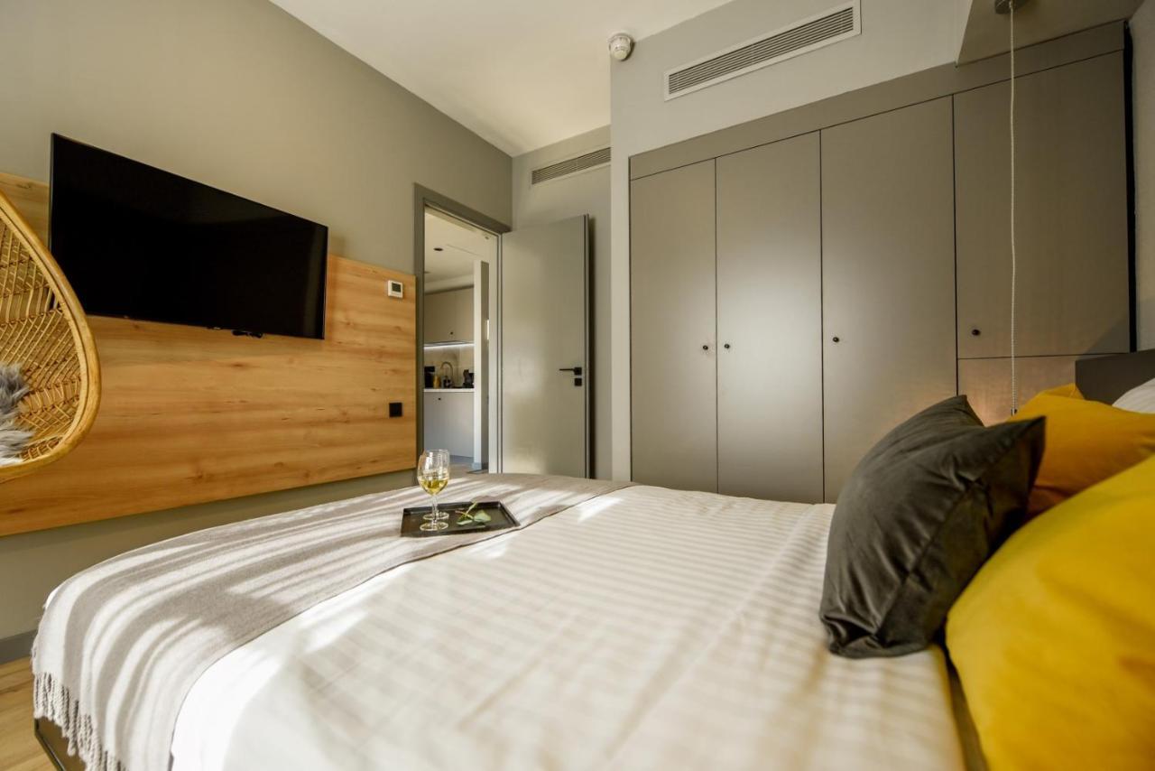 Luxury Near Radisson - Projector & Modern Design Apartment Bucharest