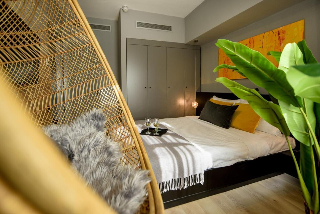 Apartment Luxury Near Radisson - Projector & Modern Design Bucharest